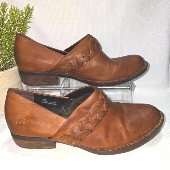 BORN MULE HENSLEY CLOG LEATHER WOMENS SIZE 9.5 WESTERN BOOTIE SHOE GUC - Picture 2 of 9